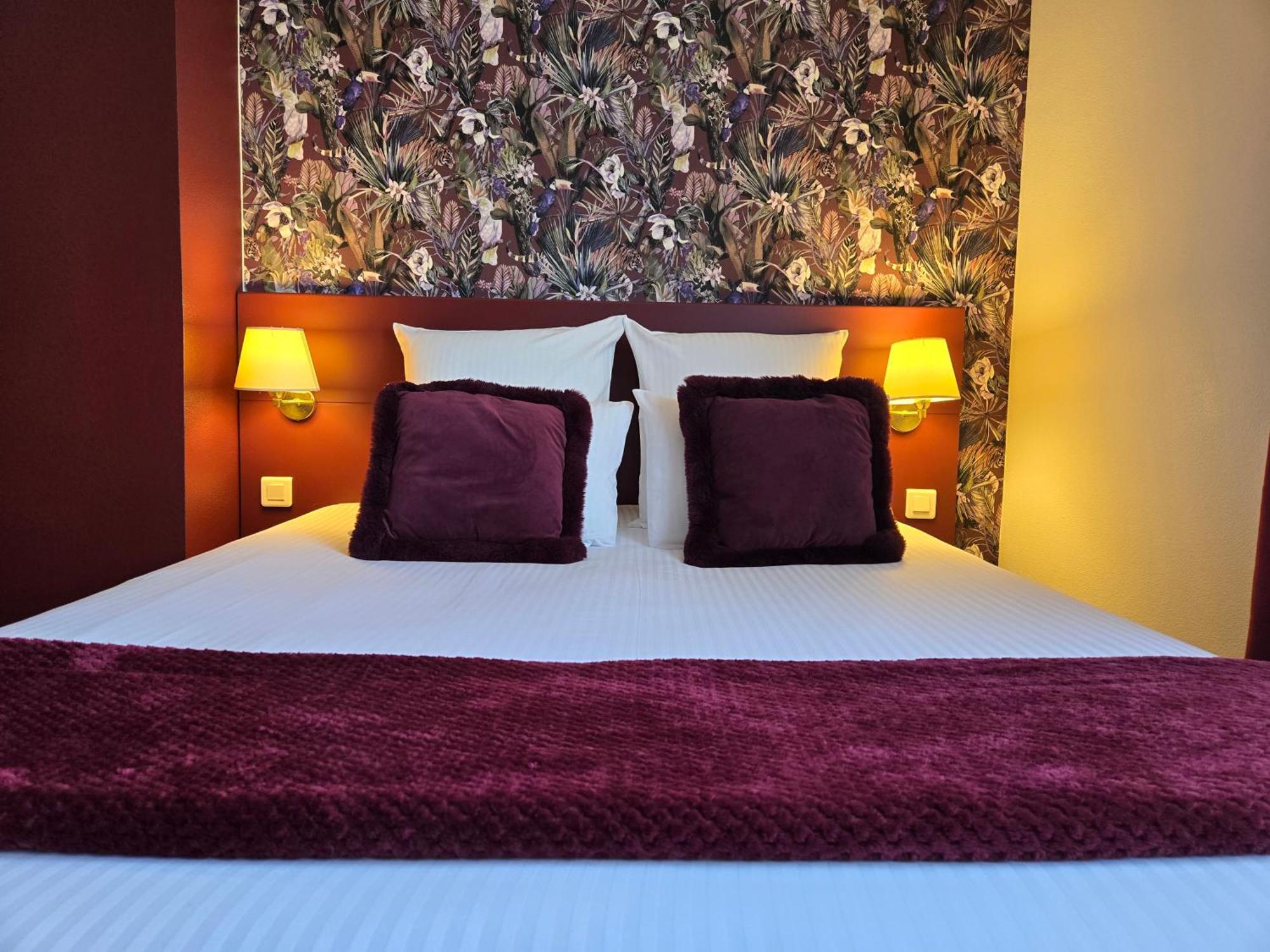 Hotel Le Saint-Genies Uzès Екстериор снимка