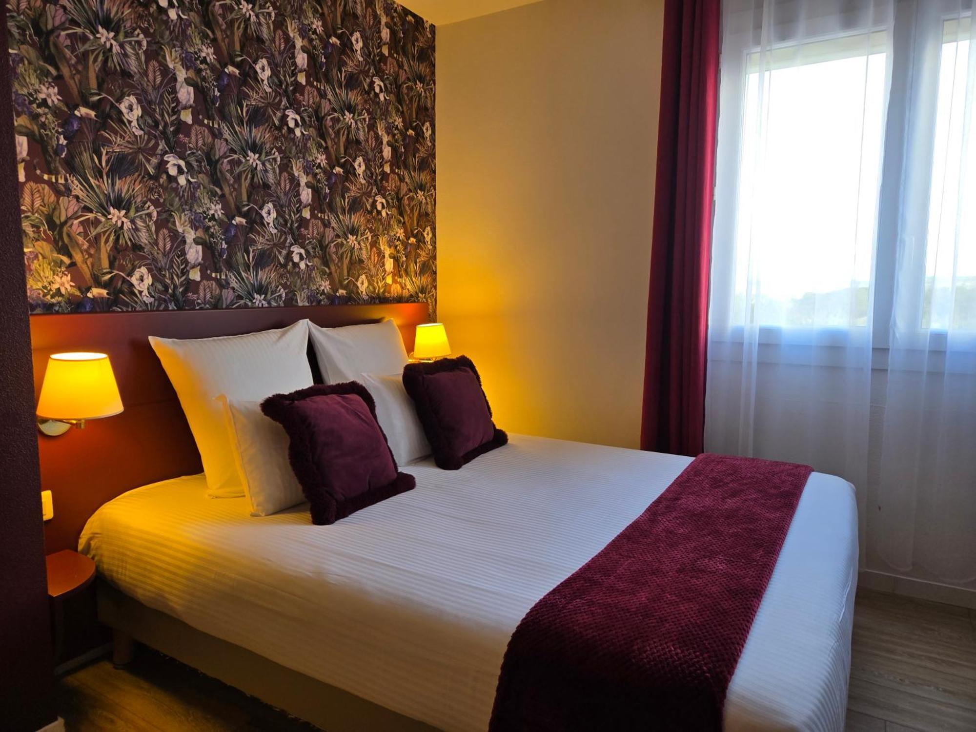 Hotel Le Saint-Genies Uzès Екстериор снимка