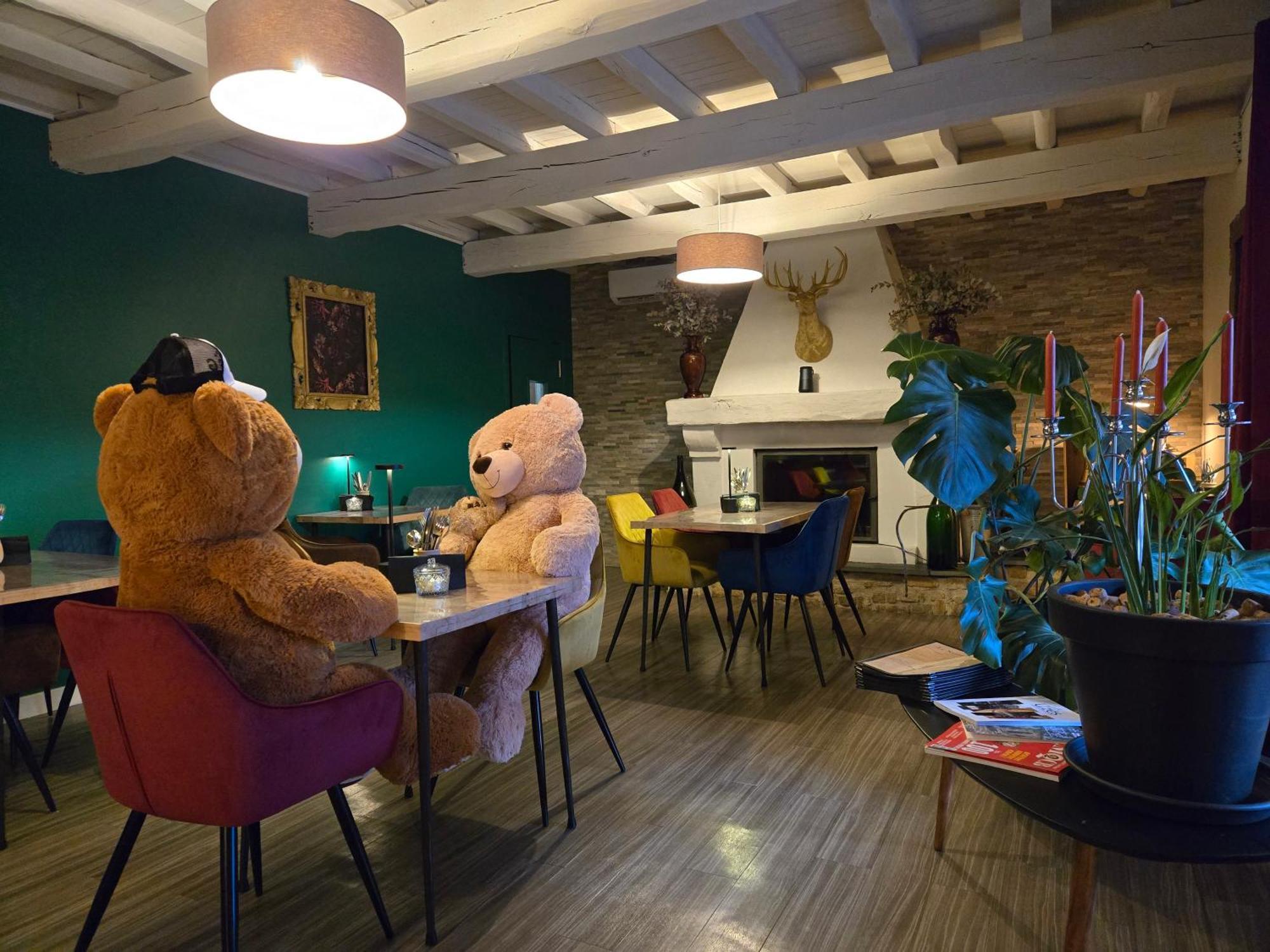 Hotel Le Saint-Genies Uzès Екстериор снимка