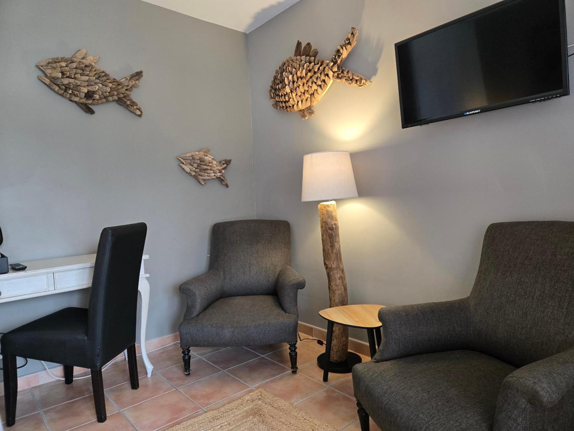 Hotel Le Saint-Genies Uzès Екстериор снимка
