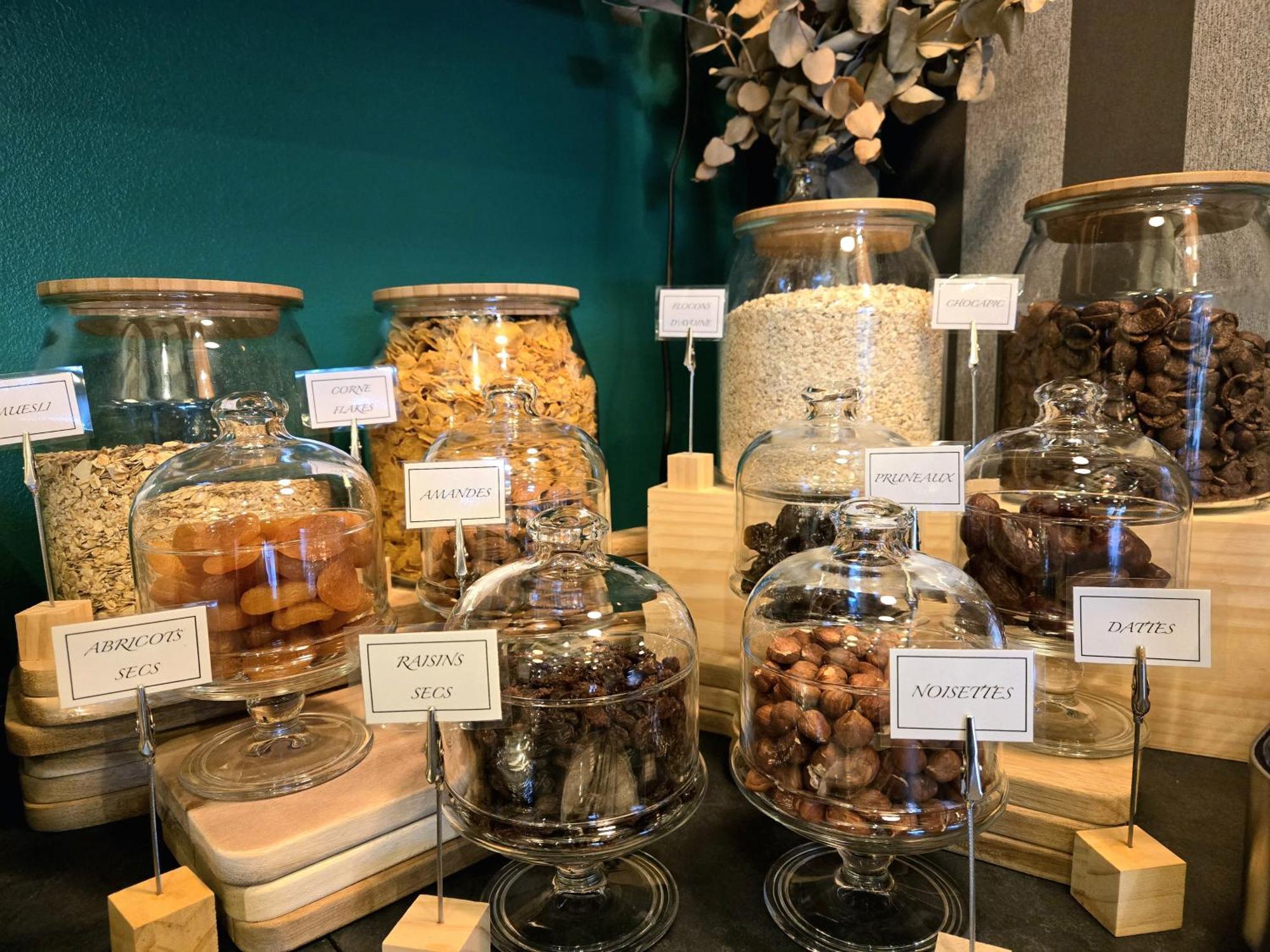 Hotel Le Saint-Genies Uzès Екстериор снимка
