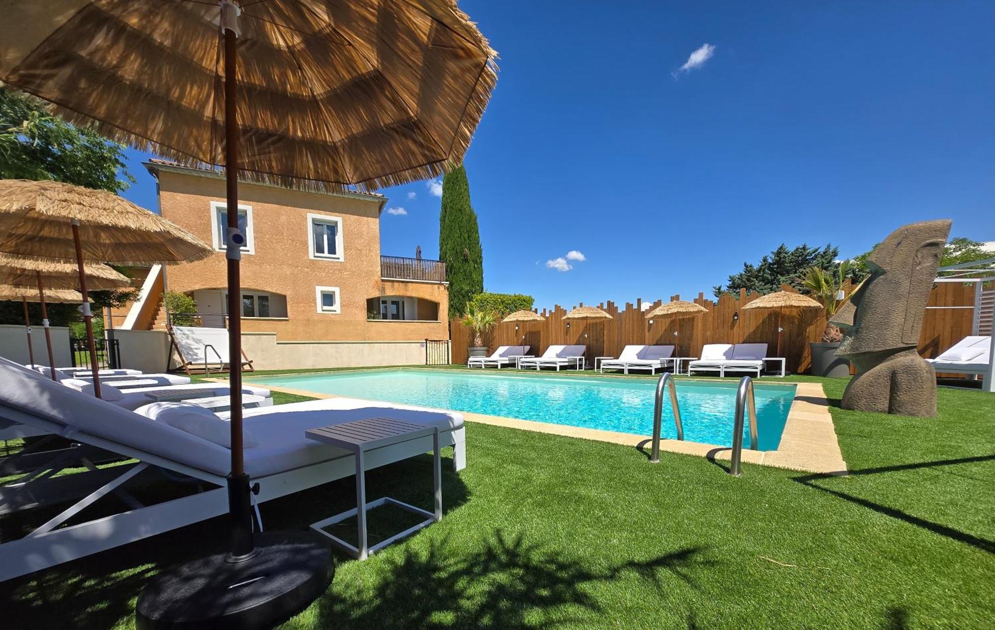 Hotel Le Saint-Genies Uzès Екстериор снимка
